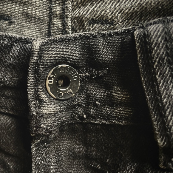 Made In Italy - Vintage 32 Diesel Viker cutoff shorts (trim to length!) - Picture 8 of 11